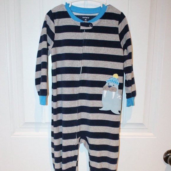 2/$20 🏷 Carters Fleece Sleeper Size 4 - Picture 2 of 3